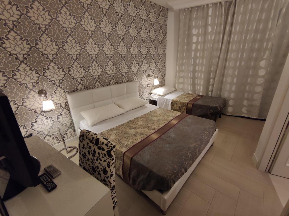 Sami Rooms - Teatro A 400 Mt - Ortigia A 1500 Mt - Syracuse Bagian luar foto