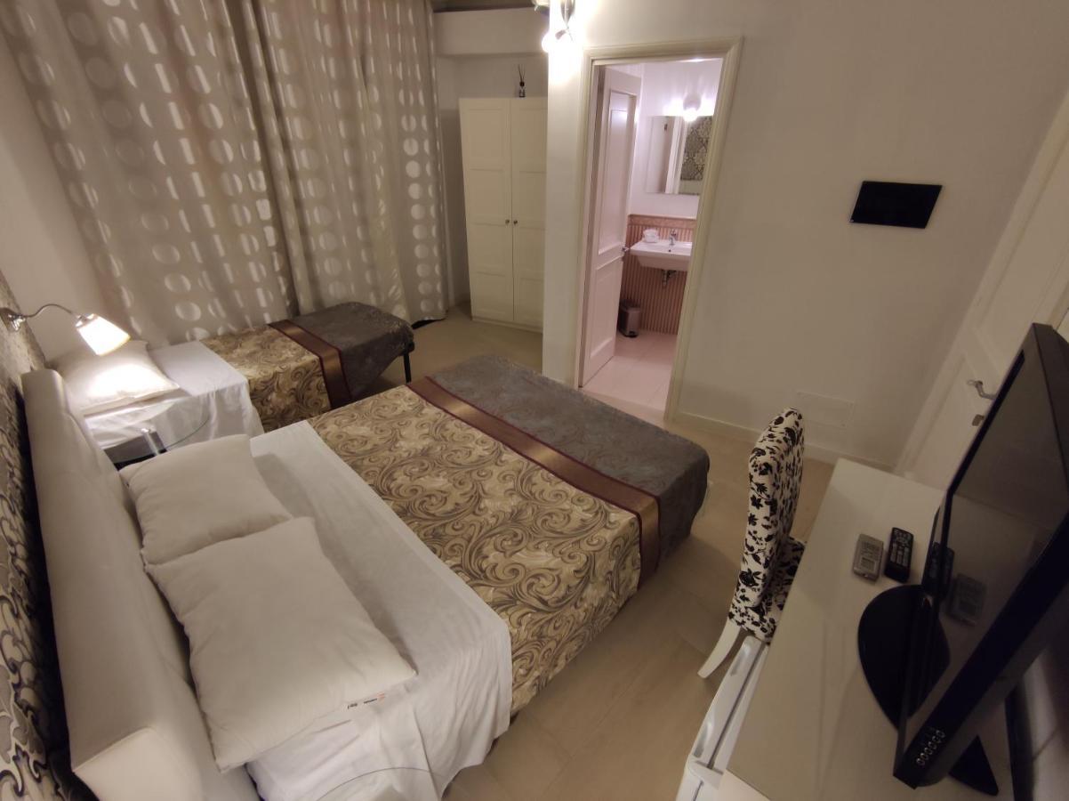 Sami Rooms - Teatro A 400 Mt - Ortigia A 1500 Mt - Syracuse Bagian luar foto