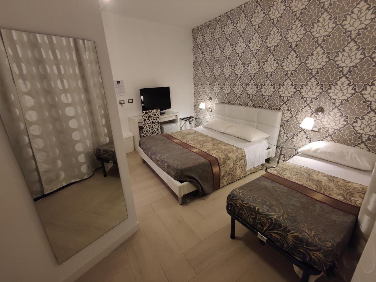 Sami Rooms - Teatro A 400 Mt - Ortigia A 1500 Mt - Syracuse Bagian luar foto